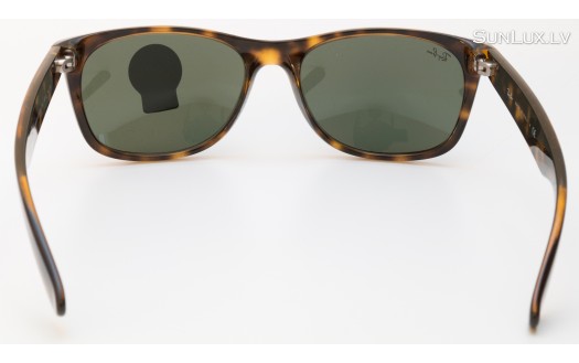 Ray-Ban New Wayfarer Classic Large (RB2132 902 58mm) saules brilles